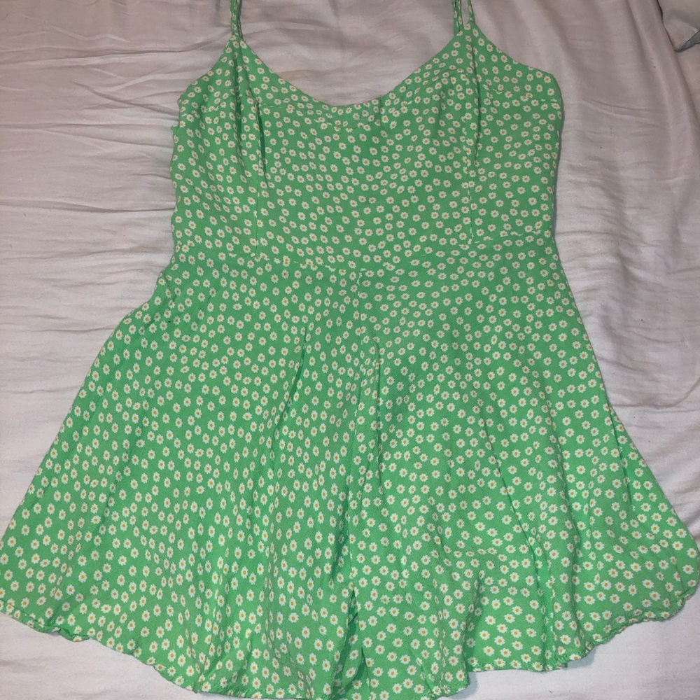 Zara Green floral romper - Picture 2 of 2